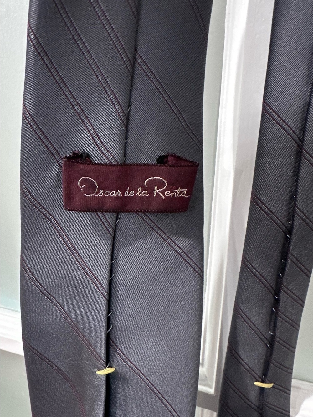 Vintage Oscar de la Renta Pinstripe Men's Necktie.